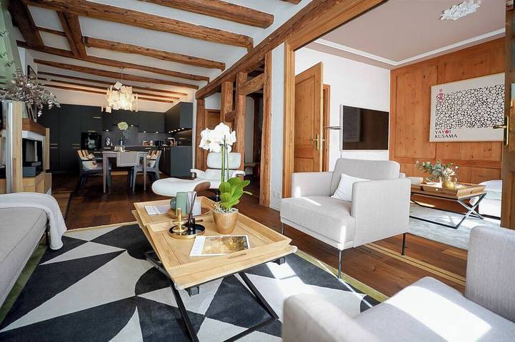 Vacation rental for 4 people, with hot tub in Zurich