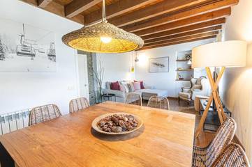 Gîte pour 9 personnes, avec terrasse et vue à Palau-de-Cerdagne