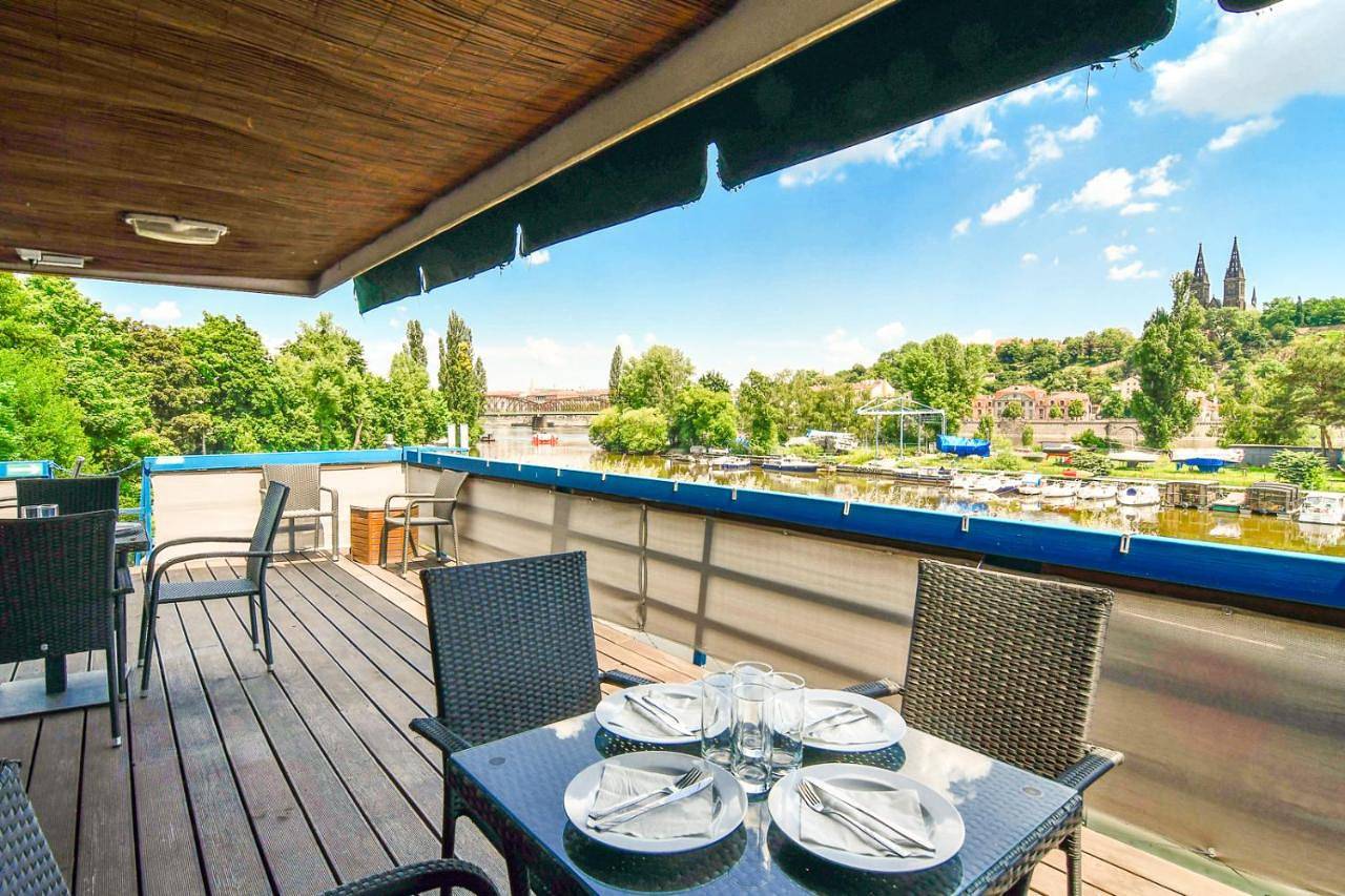 Botel Vodnik in Smíchov, Prag