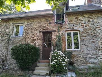 Gîte pour 4 personnes, avec vue et jardin à Esson