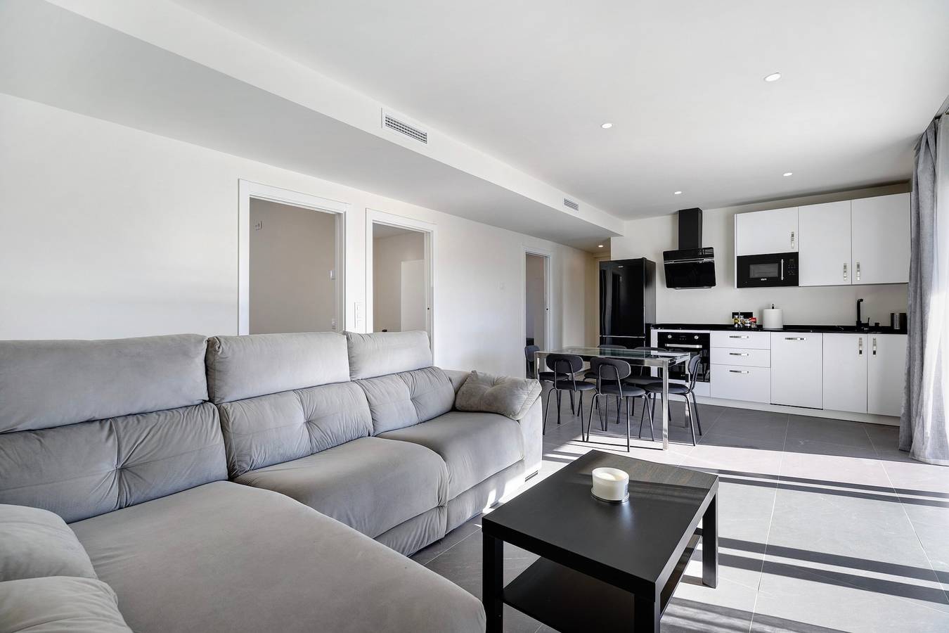 Casa de vacaciones 'Villa Kalma' con piscina privada, terraza privada y Wi-Fi in Playa La Barrosa, Chiclana de la Frontera