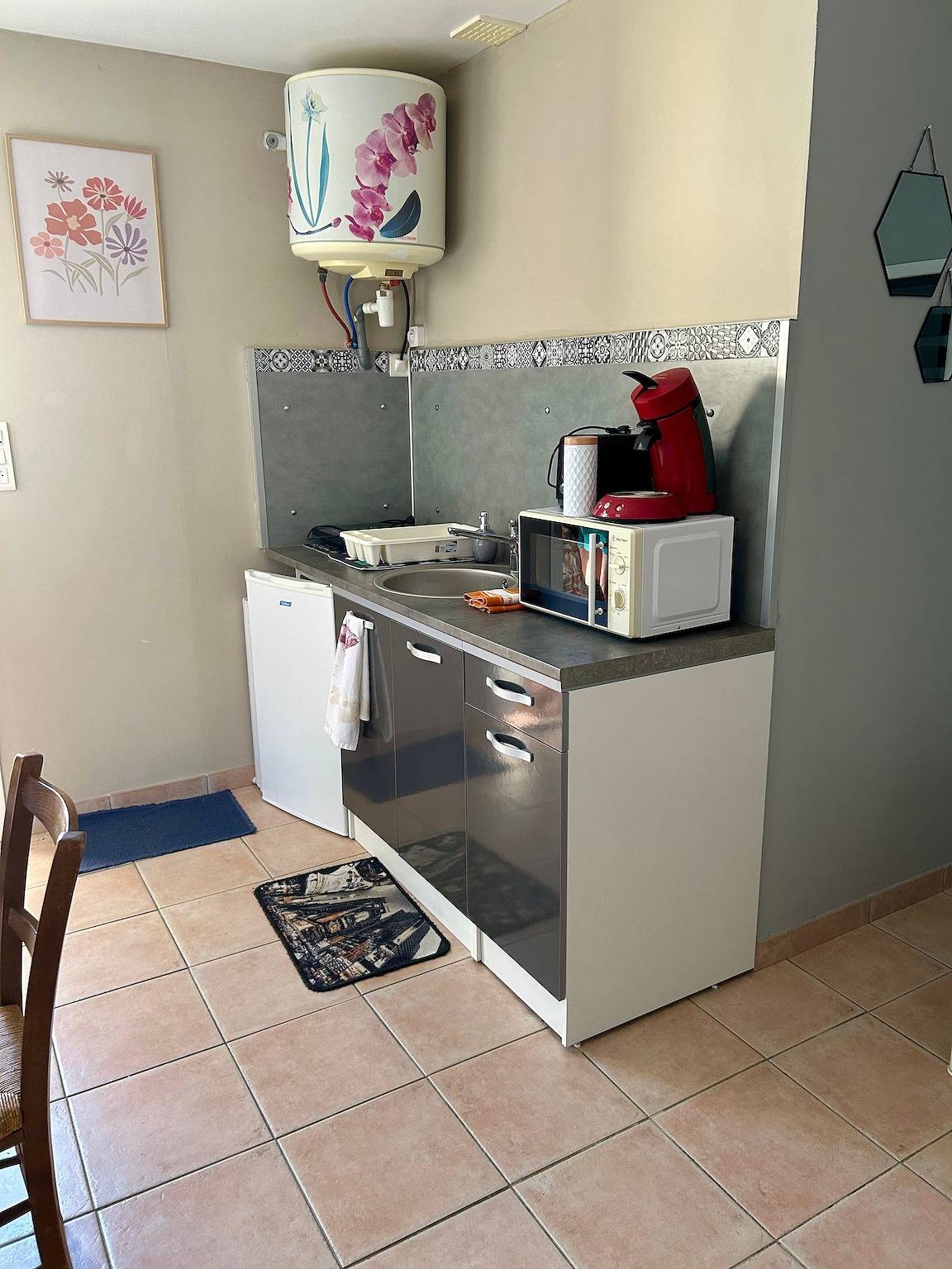 Studio entier, Studio « » avec piscine partagée, Wi-Fi et climatisation in Montayral, Quercy