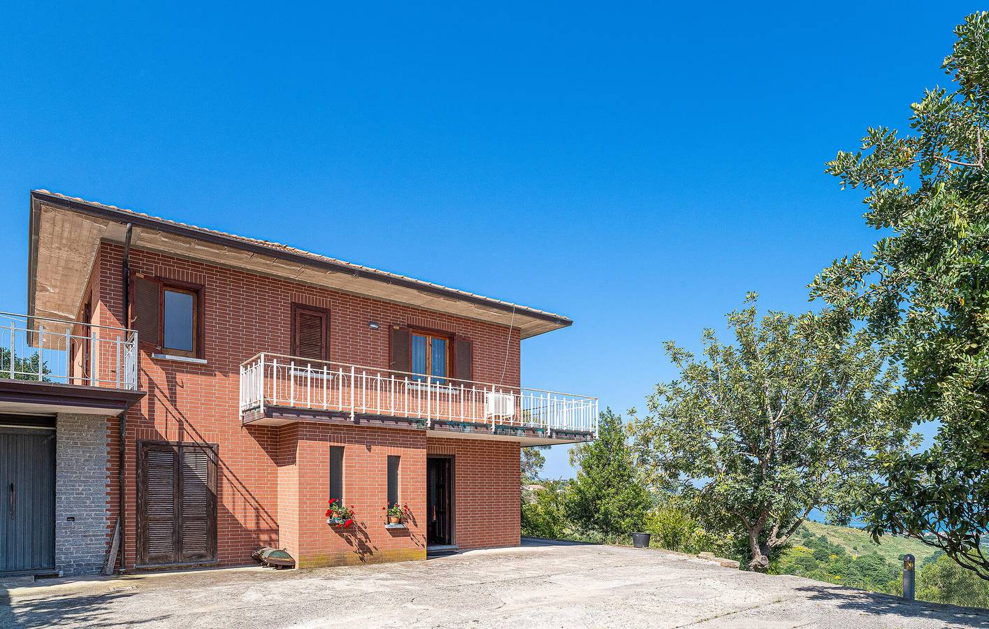 Apartment mit Meerblick, Parkplatz und Terrasse in Castellabate, Cilento Coast
