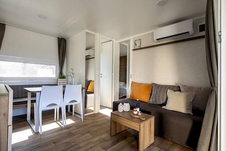 EuroParcs Marina Strandbad — Cosy Unique Plus Hottub 6 in IJssel
