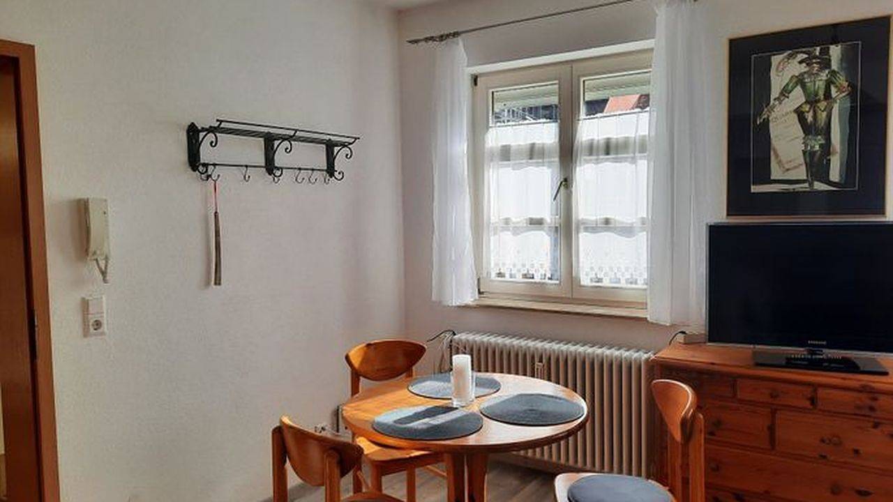 Ganze Ferienwohnung, Ferienwohnung für 2 Personen (35 m²) in Meersburg in Meersburg, Region Bodensee-Oberschwaben