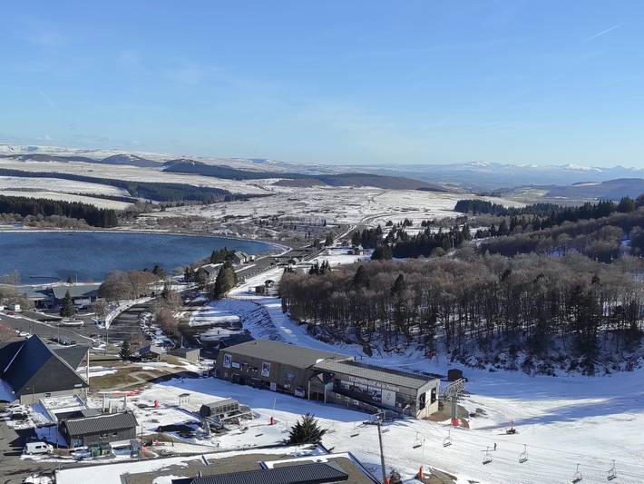 Chalet pour 4 personnes, avec balcon à Besse-et-Saint-Anastaise