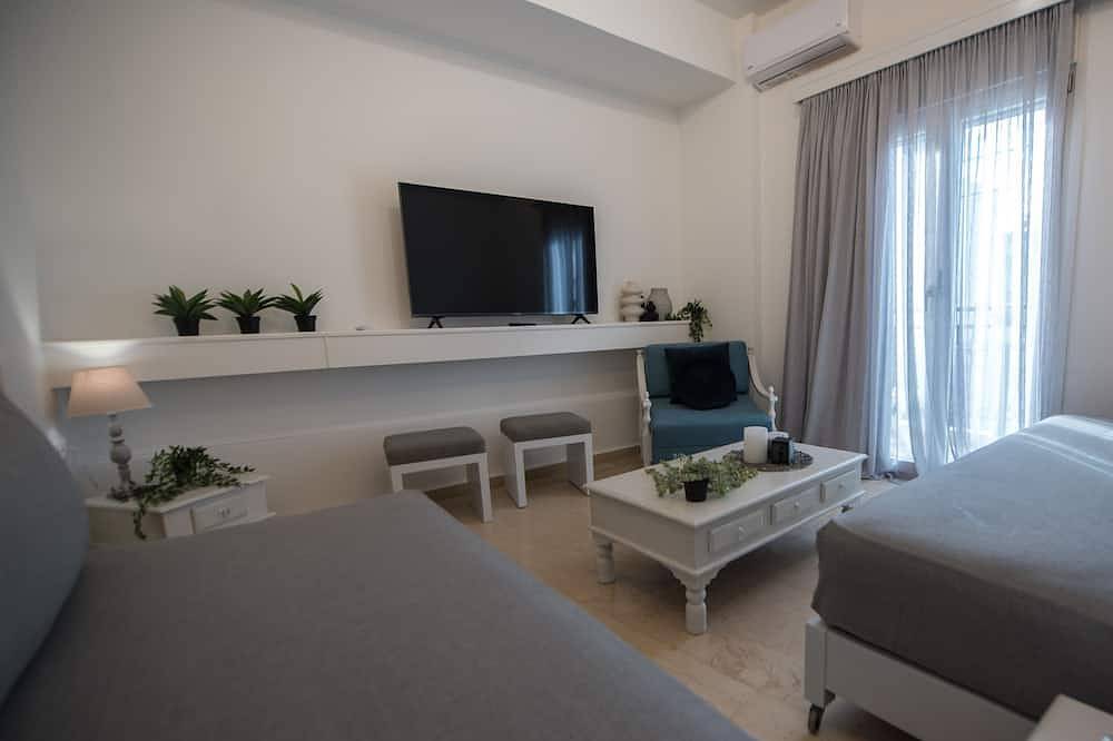 Cosy 3 floor house in the center of old city Ierapetra, Crete in Ierapetra, Lasithi