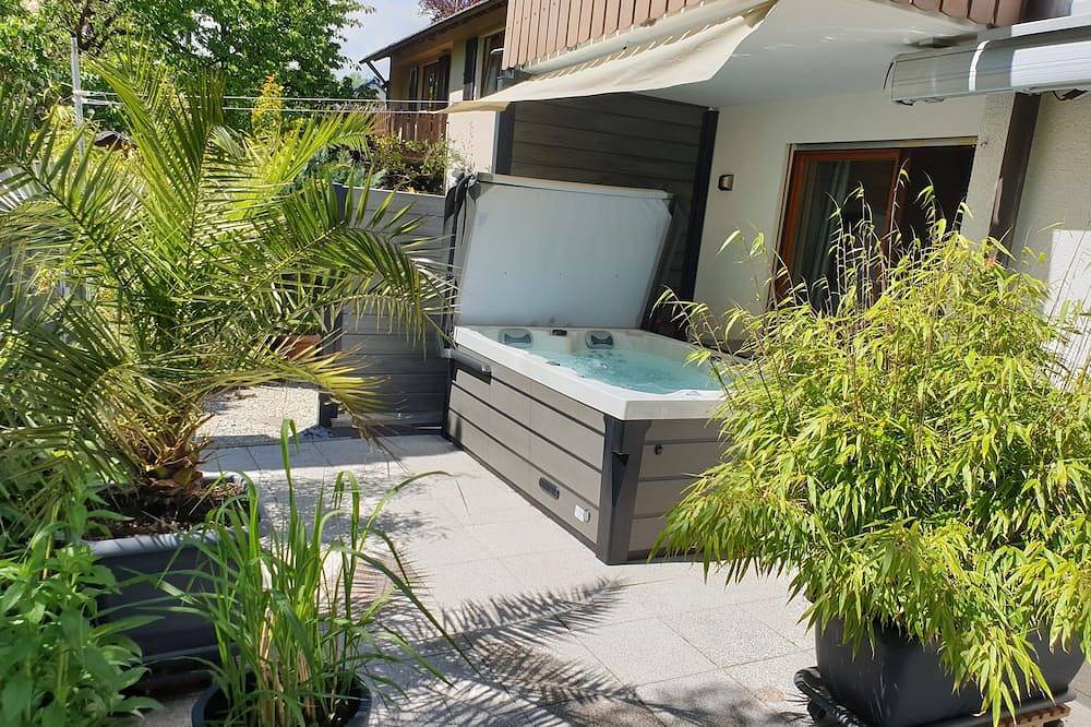Ganze Wohnung, Spa Whirlpool Fewo Seepromenade im Seehaus Aachblick in Oberuhldingen, Uhldingen-Mühlhofen