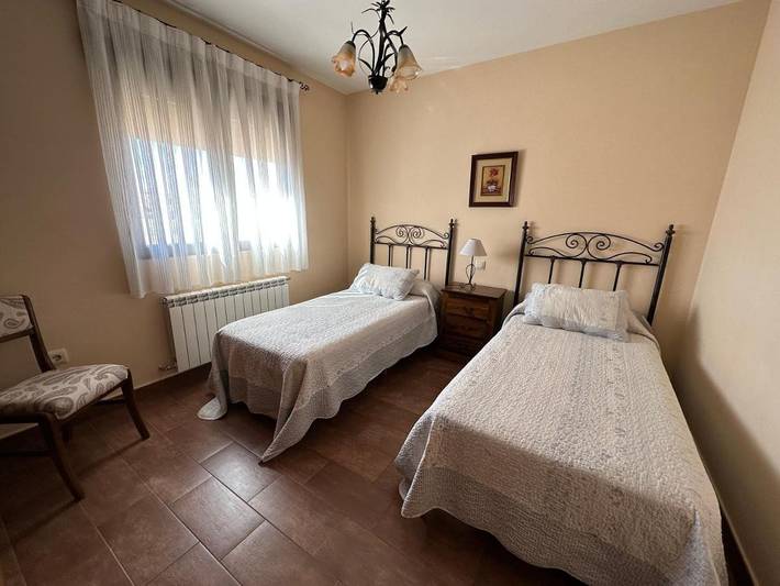 Casa de vacaciones para 12 personas, con Jacuzzi y Terraza además de Piscina y Vistas en Provincia de Segovia - 3