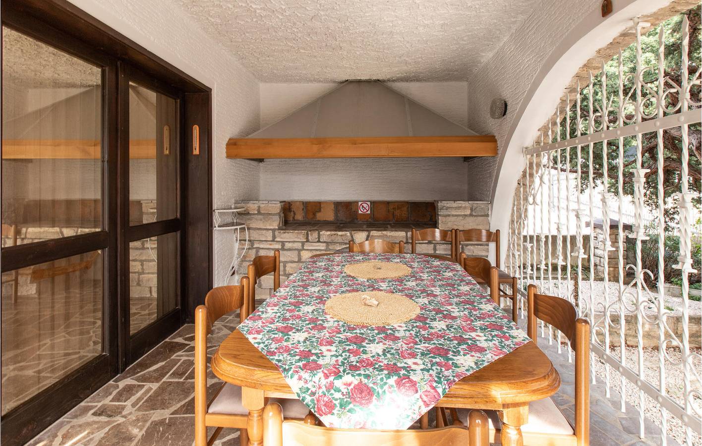 Ferienhaus für 12 Personen mit Garten in Maslenica, Zadar