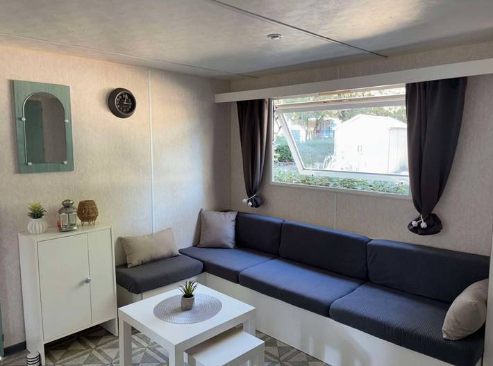 Mobil home pour 6 personnes, avec terrasse et piscine à Orgnac-l'Aven - 3