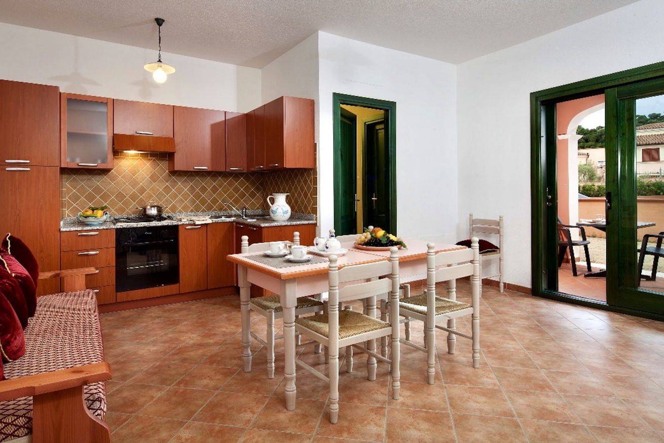 Ganze Wohnung, Ginestre Oleandri two-room apartment 3 in Sos Alinos, Orosei