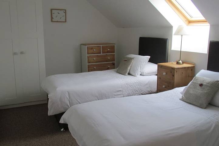 Location de vacances pour 4 personnes, avec terrasse et jardin à Plonévez-du-Faou - 3