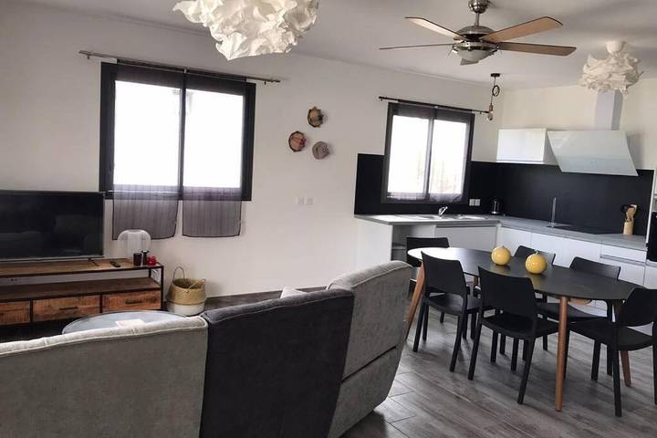 Gîte pour 4 personnes, avec terrasse à Manapy les Bains - 3