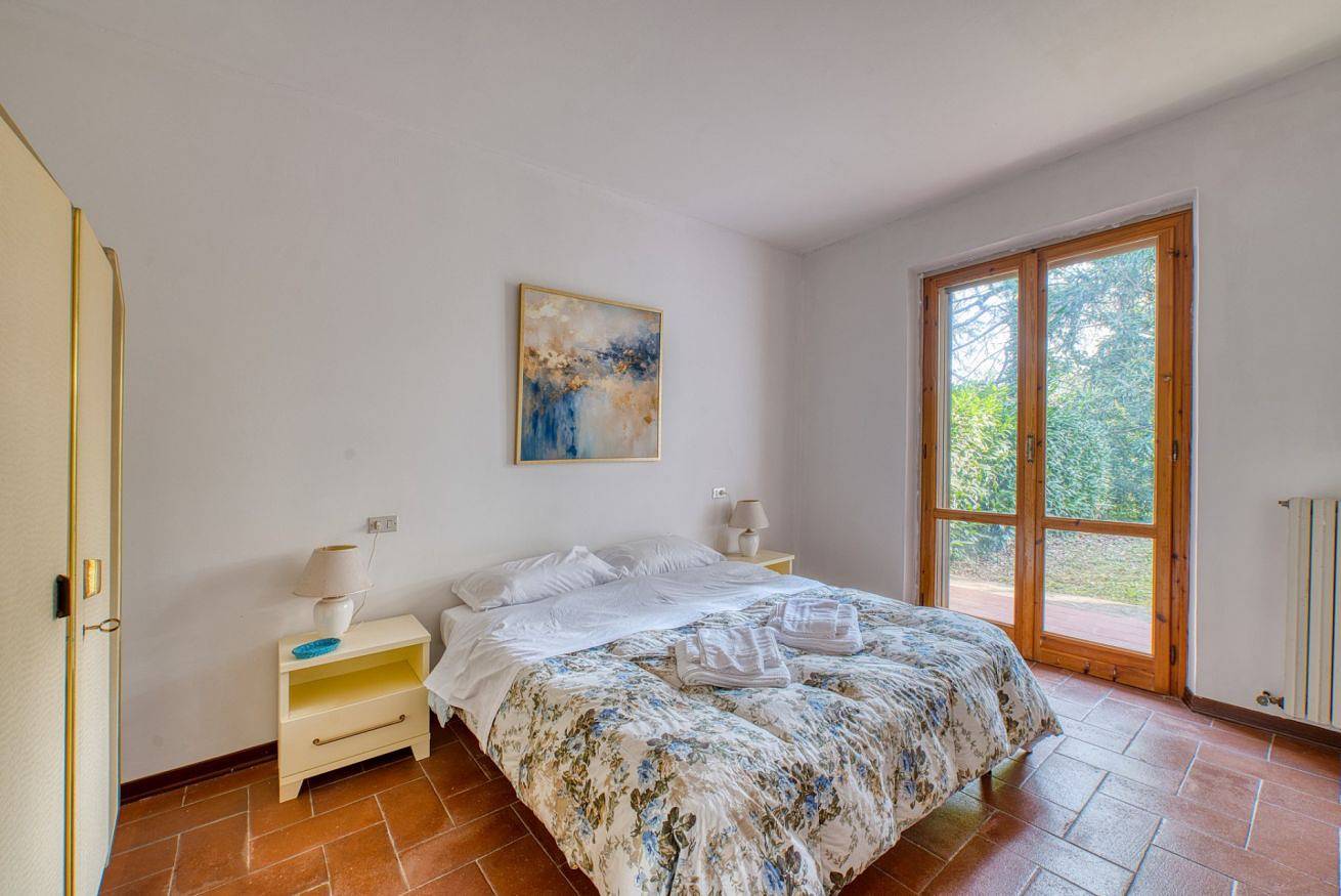 Entire apartment, Guesthost - Il Glicine Flat x4 in Perugia, Perugia Province