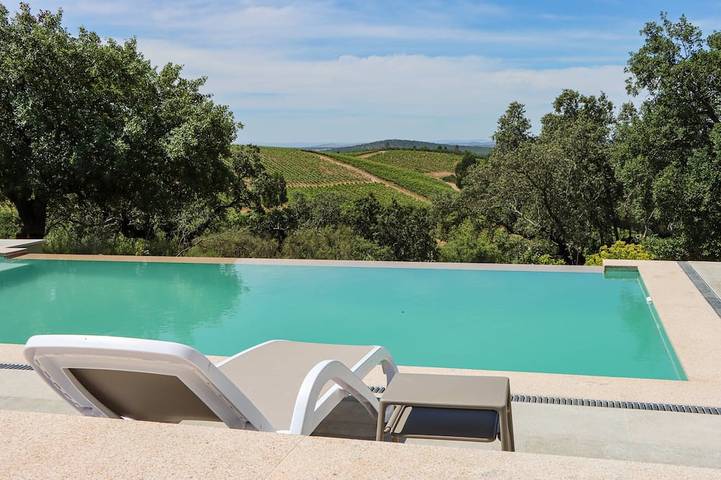 Villa für 6 Personen, mit Terrasse und Garten - 1