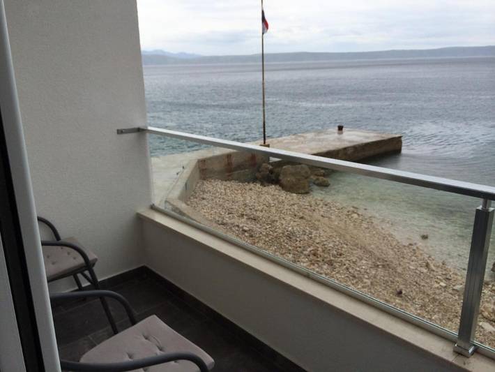 Apartament wakacyjny dla 4 osób, z widok i balkon w Drašnice