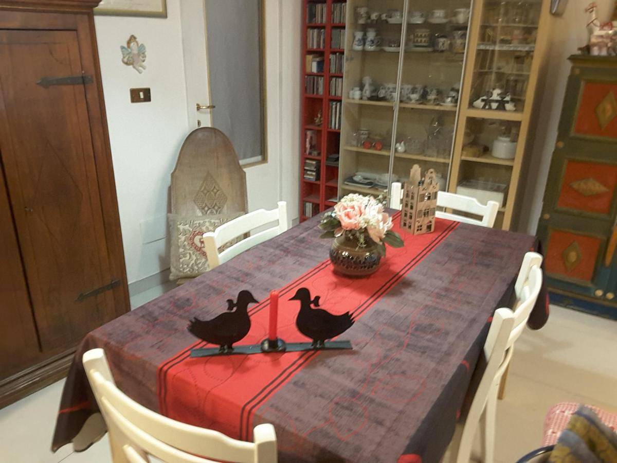 Appartamento intero, Double Room with Shared Bathroom in Castel Gandolfo, Castelli Romani