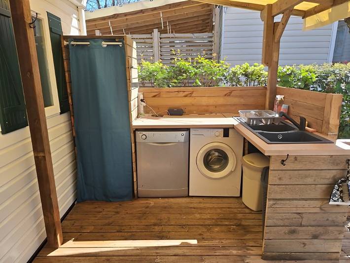 Camping pour 6 personnes, avec terrasse ainsi que jacuzzi et sauna en Ardèche - 3