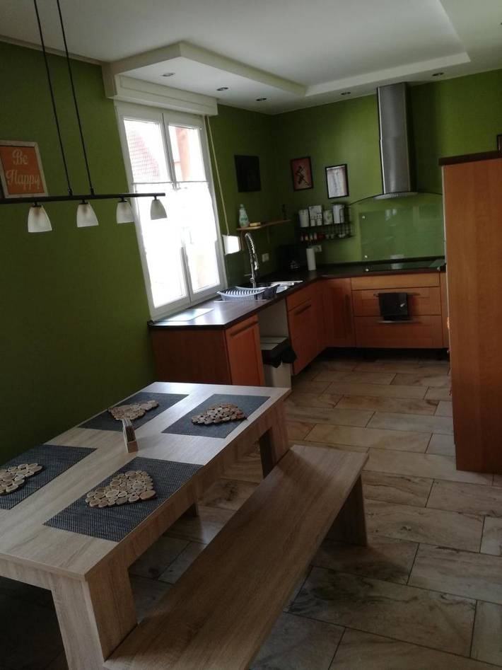 Ferienwohnung für 4 Personen, mit Balkon und Terrasse sowie Ausblick in Homburg