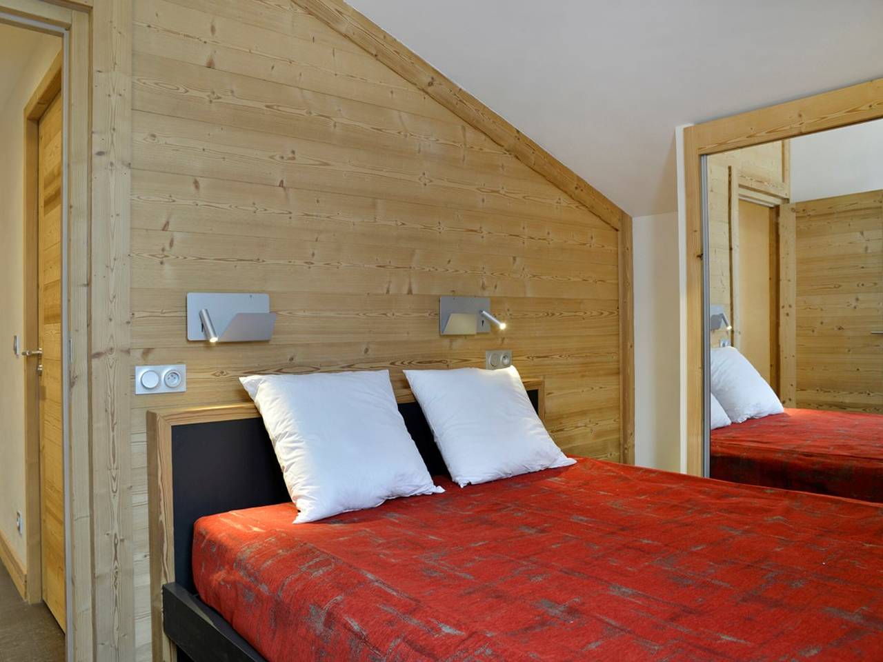 Ganze Wohnung, Großes renoviertes Duplex in Pistenähe mit Wellnessbereich in La Plagne, Bellentre