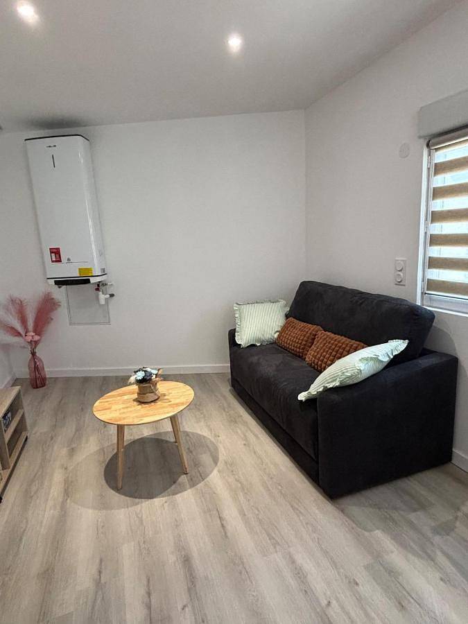 Location de vacances pour 4 personnes, avec Terrasse et Jardin à Maubert-Fontaine - 2