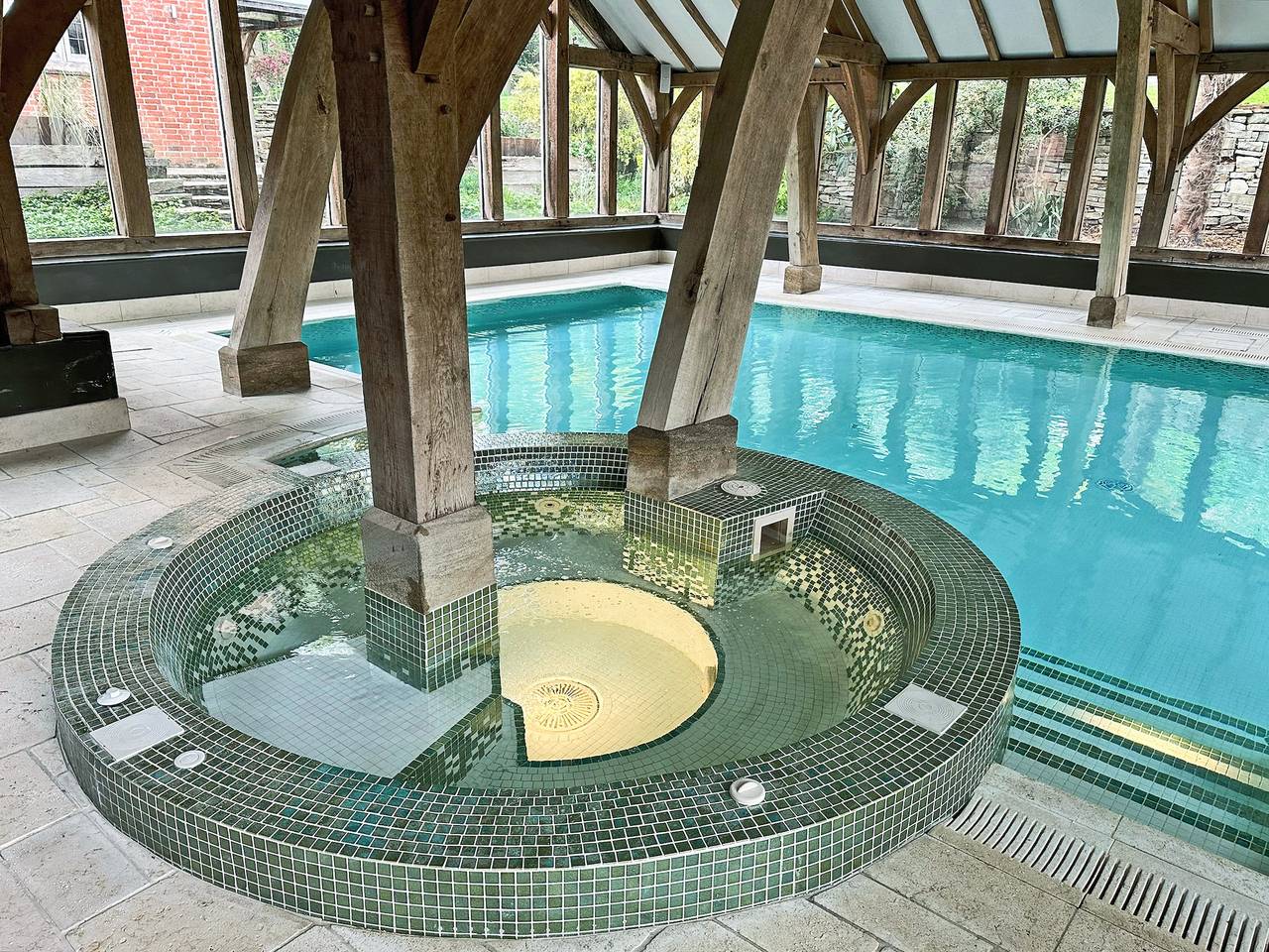 Groom's Cottage - E5398 in Staffordshire