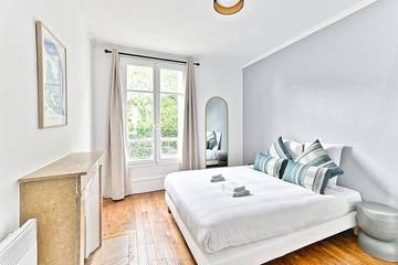 Appartement De Vacances pour 4 Personnes dans Puteaux, Hauts-de-Seine, Photo 2