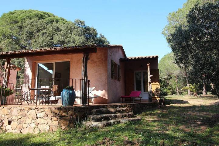 Ferienhaus für 4 Personen, mit Terrasse und Garten - 1
