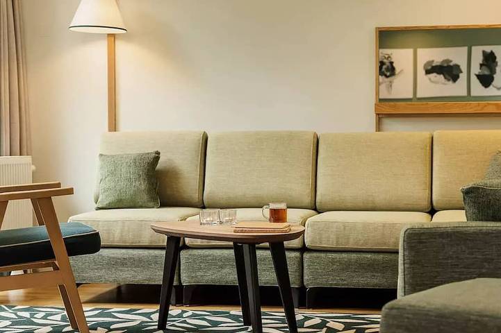 Location de vacances pour 8 personnes, avec piscine et terrasse à Chaumont-sur-Tharonne