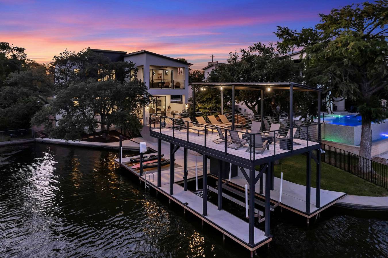 Vacation Rental for 12 Guests in Burnet County