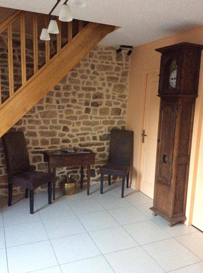 L Entre deux in Champcey, Côte de la Déroute