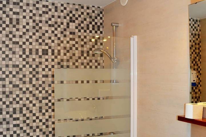 Ferienhaus für 15 Personen, mit Terrasse und Sauna sowie Whirlpool und Garten, mit Haustier in Girona - 2