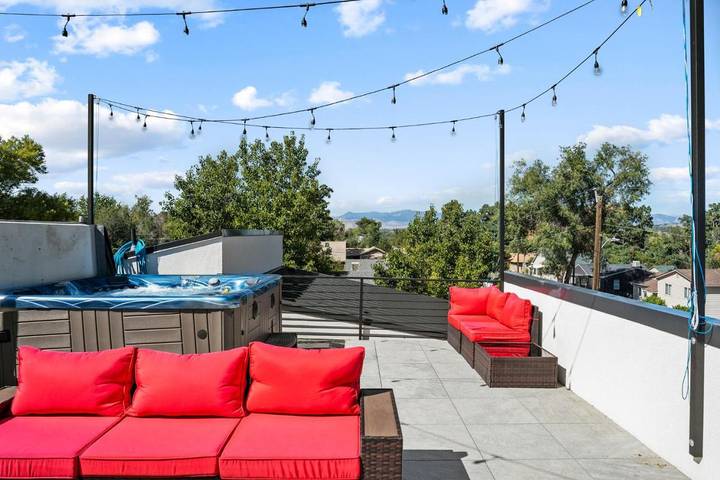 Casa de vacaciones para 10 personas, con jardín además de vistas y sauna - 1