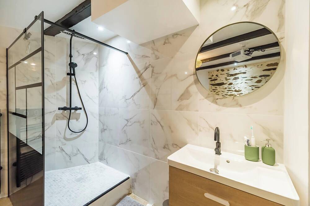 Apartamento entero, Logement Duplex au Coeur de Tréguier in Tréguier, Costa de granito rosa