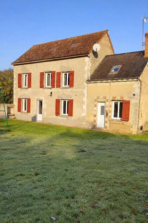 Three-Bedroom House in La Flèche, Sarthe