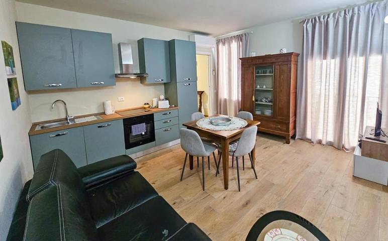 Location de vacances pour 2 personnes, avec terrasse à Capo di Ponte - 2