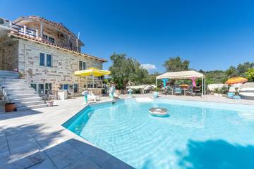Bungalow voor 4 Personen in Paxos, Griekenland, Afbeelding 1