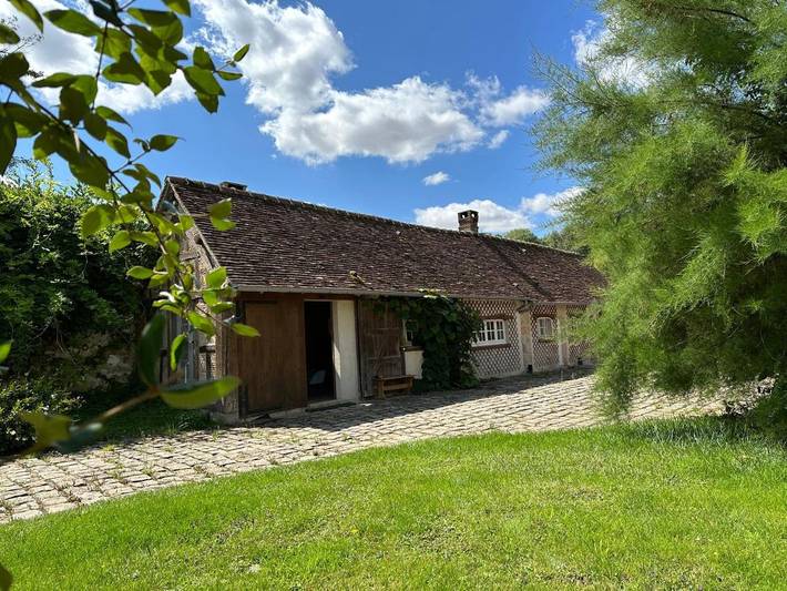 Gîte pour 2 personnes, avec Terrasse ainsi que Jardin et Vue dans Villemeux-sur-Eure