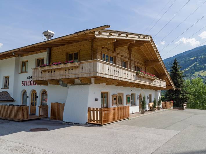 Entire holiday apartment, Apartment, bath, toilet, economy in Stumm, Ski-Optimal Hochzillertal