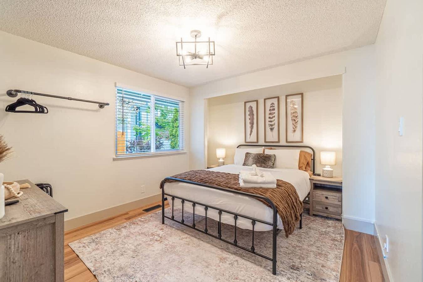 Modern Western Retreat Pet Friendly 4 Bed 2 Bath in Reno, Nevada