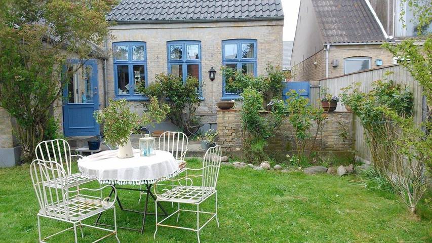 Feriehus for 4 personer, med Terrasse og Hage i Marstal