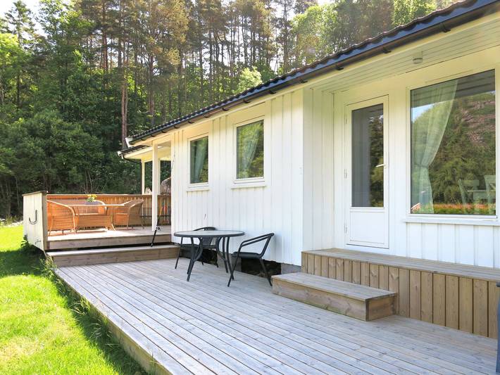 Ferienhaus für 6 Personen, mit Garten und Terrasse sowie Seeblick in Lyngdal - 4