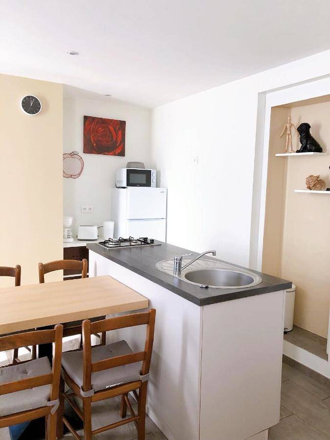 Location de vacances pour 2 personnes, avec vue et balcon à Saillans - 2