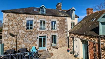 Cottage pour 2 personnes, avec vue ainsi que jardin et terrasse à Montanel