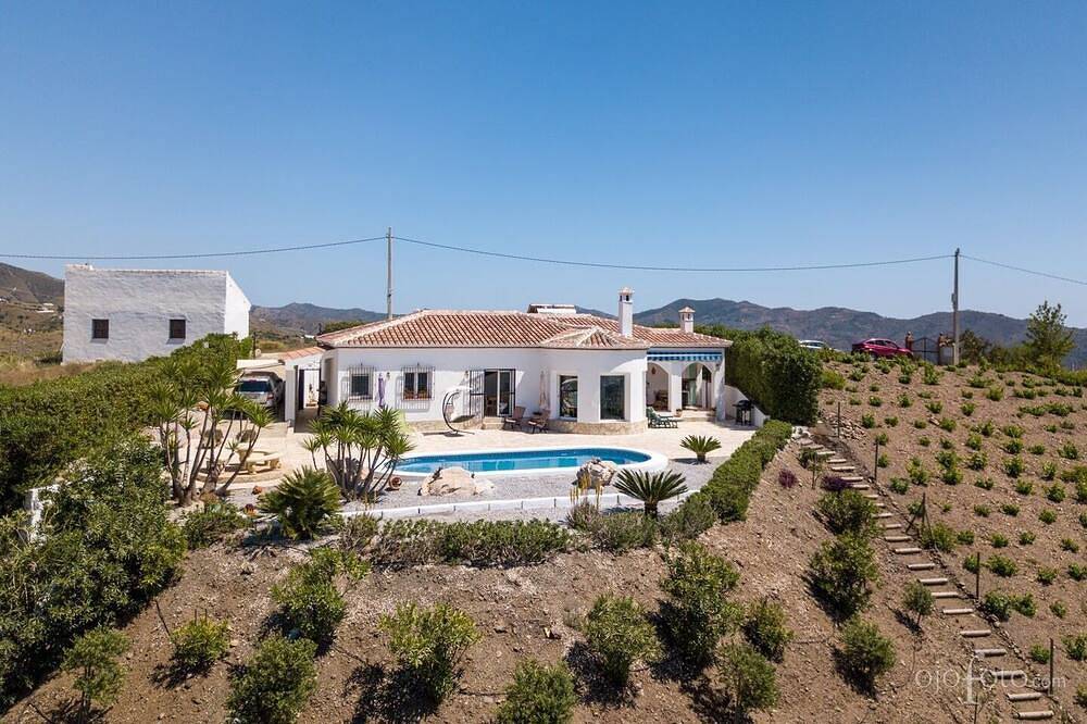 Casa Rural para 6 Personas en Canillas de Aceituno, Provincia de Málaga