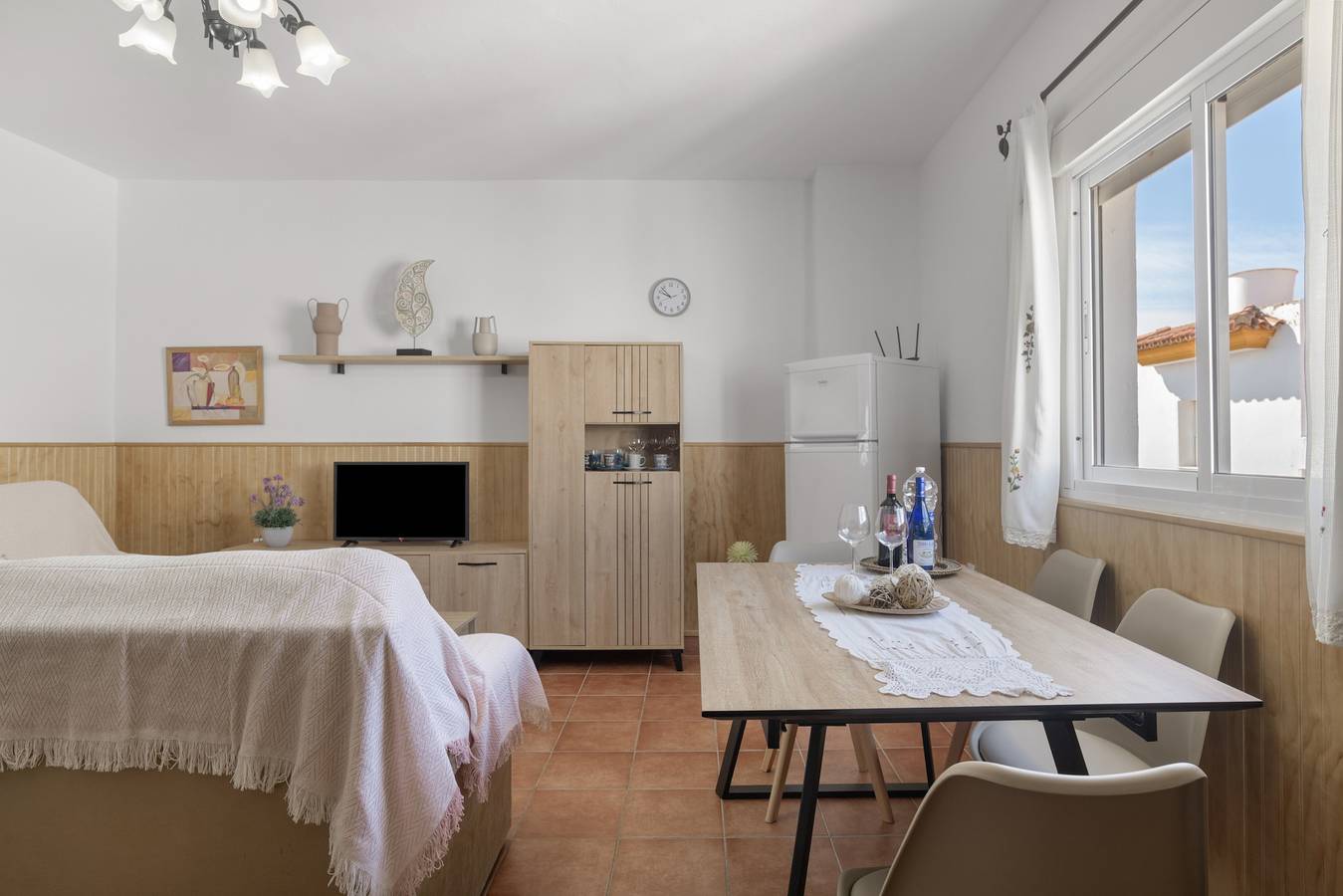 Appartement entier, Appartement climatisé très bien situé avec terrasse sur le toit et Wi-Fi ; animaux acceptés in Conil de la Frontera, Costa de la Luz