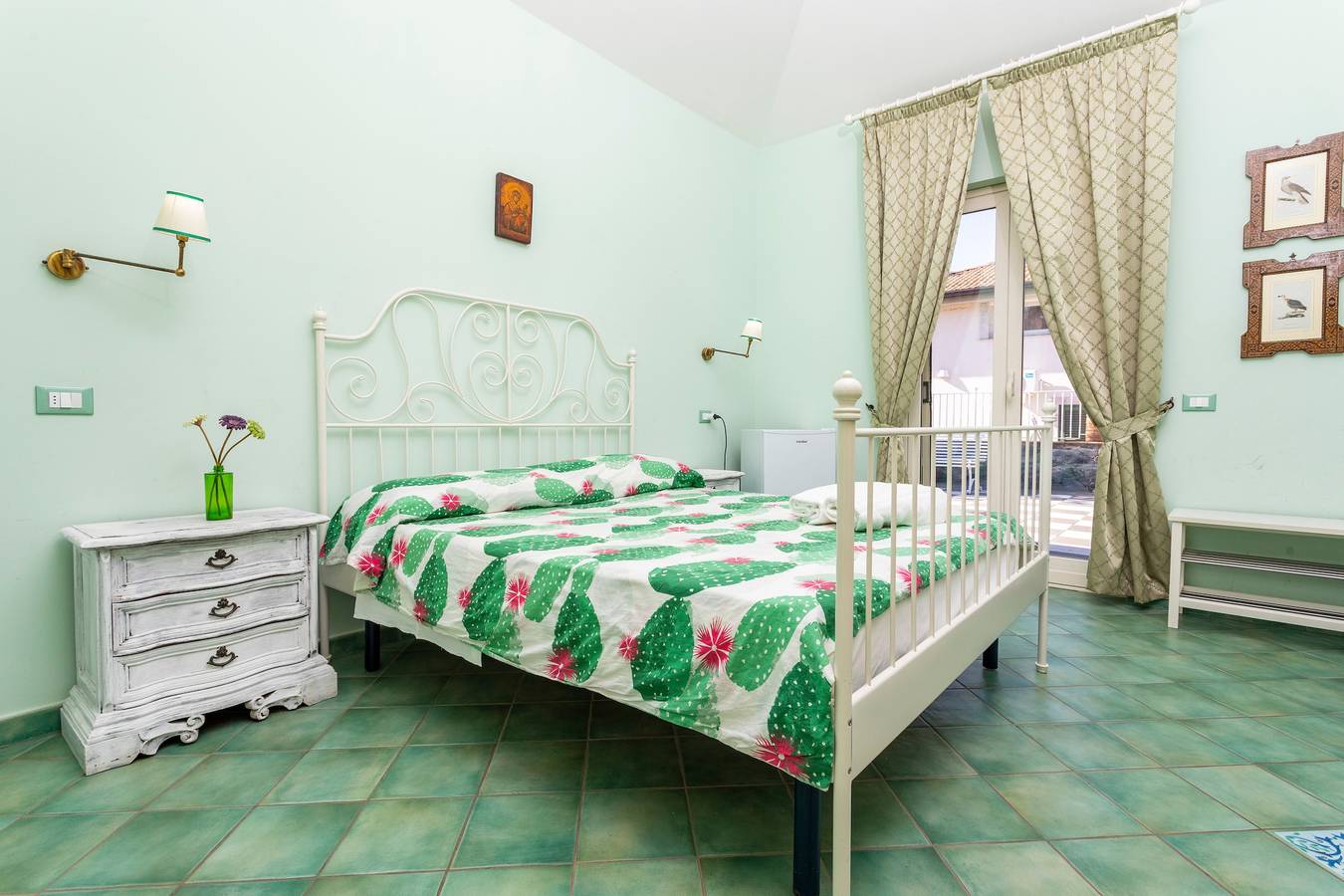 Bed and Breakfast 'Luna' con Vista Mare, Piscina in Comune e Wi-Fi in Calatabiano, Catania e dintorni