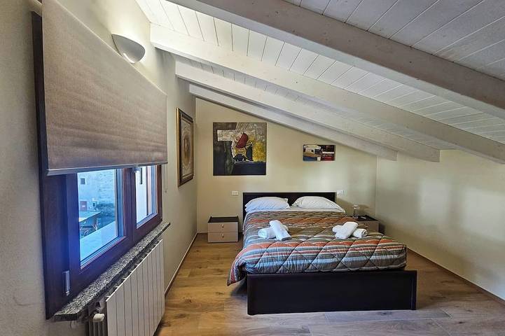 Gîte pour 6 personnes, avec Terrasse à Capo di Ponte - 3
