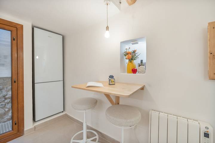 Holiday Home 'Ca La Mala' with Shared Terrace, Balcony and Wi-Fi in Biar, Alicante Inland